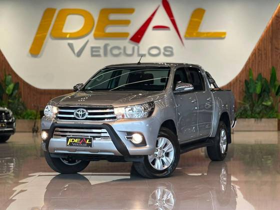 TOYOTA HILUX 2.7 SRV 4X4 CD 16V FLEX 4P AUTOMÁTICO TOYOTA HILUX 2.7 SRV 4X4 CD 16V FLEX 4P AUTOMÁTICO